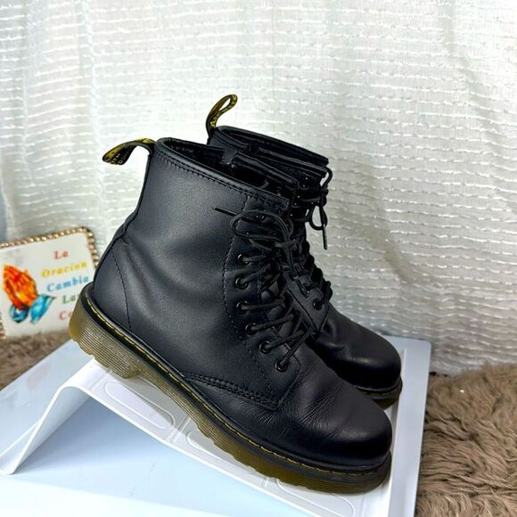 (N7) Dr. Martens br SOFTY T LACE UP LEATHER BOOTS br JUNIOR 1460, size 3 big kid - Picture 2 of 10
